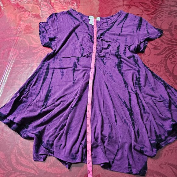 The Paragon Purple Tie-Dye V-Neck Short Sleeve Flared Tunic Top Sz L Boho - Picture 6 of 8